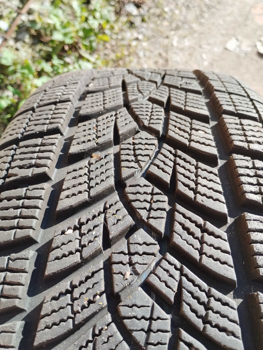 Шини з дисками R17