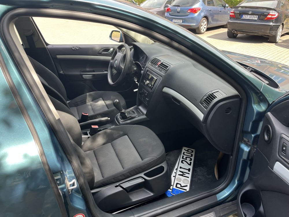 Skoda OCTAVIA sedan 1.6 MPI, org przebieg, klima, swiezo spr z niemiec