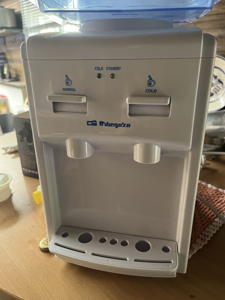 Dispensador de água