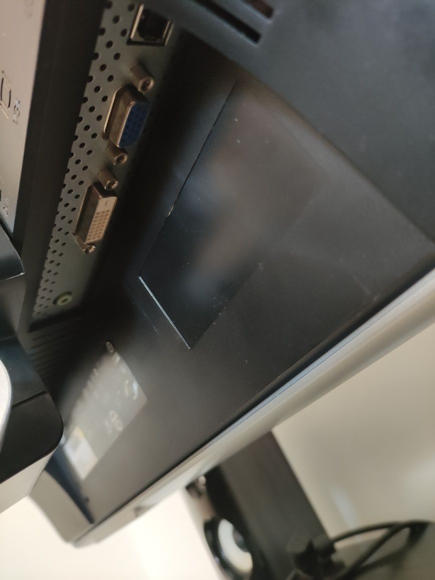 Monitor HP w2207