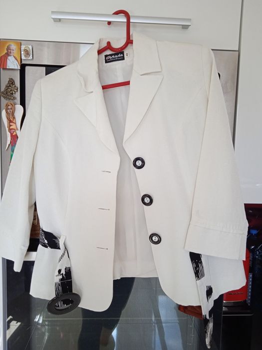 Garsonka, kostium, komplet żakiet i spódnica