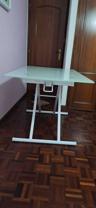 Mesa / Secretária vidro