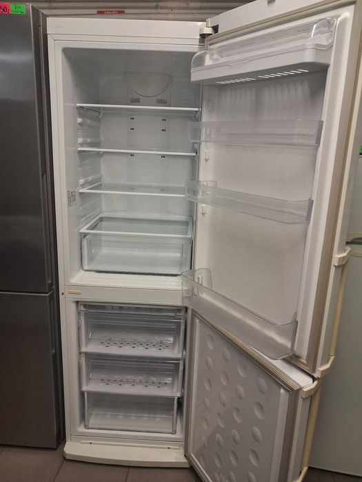 Lodówka Samsung .