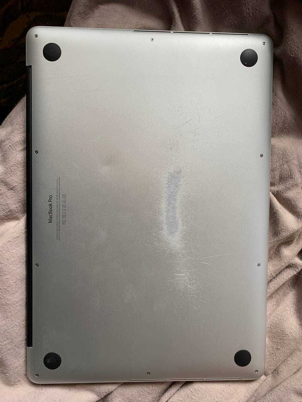 Macbook pro mid 2014 (500 GB SSD, 16 RAM, 2 GB GTX)