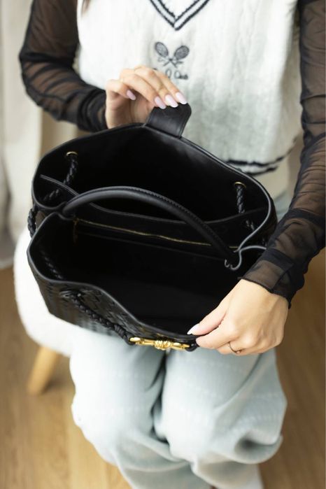 Сумка тоут Bottega Veneta Andiamo зі шкіри з плетінням Intrecciato