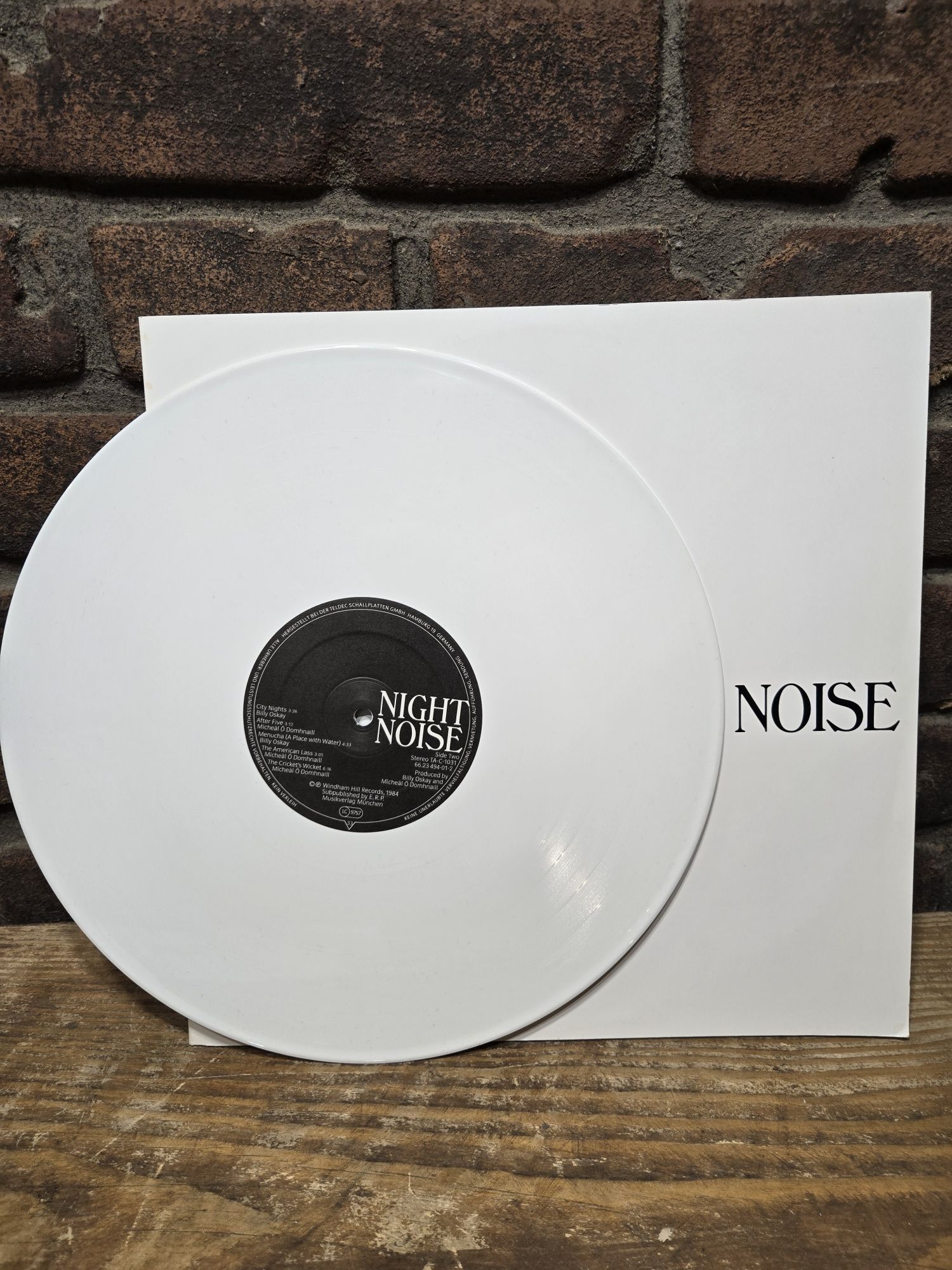 Billy Oskay / Micheal O Domhnaill.  NIGHT NOISE. Winyl.