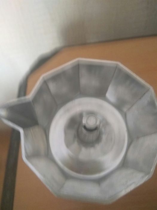 Набор стаканов для кофе ( чая), кофеварка гейзер.