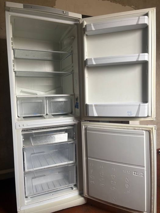 Продам холодильник