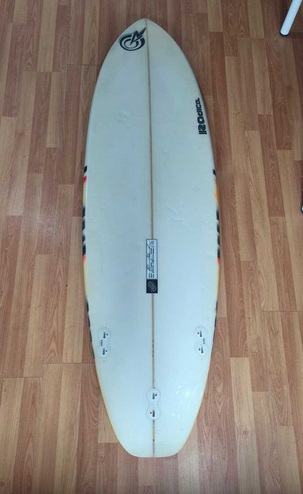 Prancha de surf 6´2
Prancha de surf 6´2
