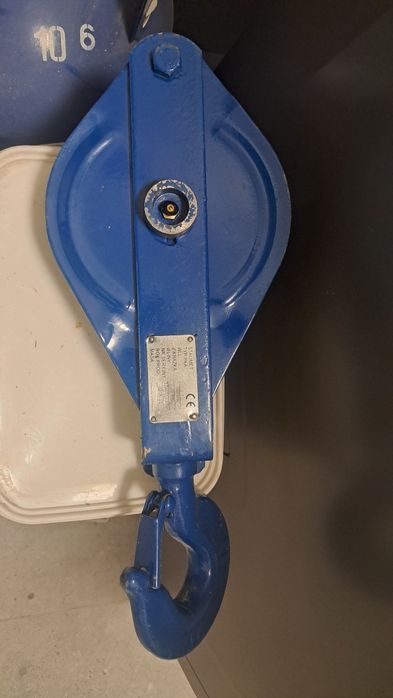 Zblocze z hakiem 2 t