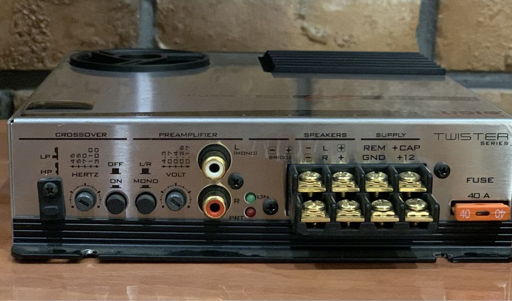 Двухканальный усилитель Audiosystem Twister F2-190