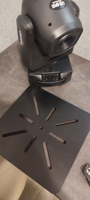 Моно тотем. Стойка для световых приборов.