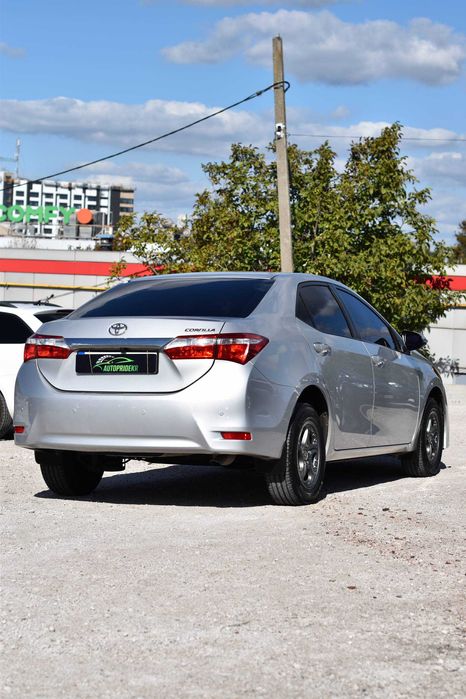 Toyota Corolla 2017р. 1.3 бензин офіційна [Перший внесок від 20%]