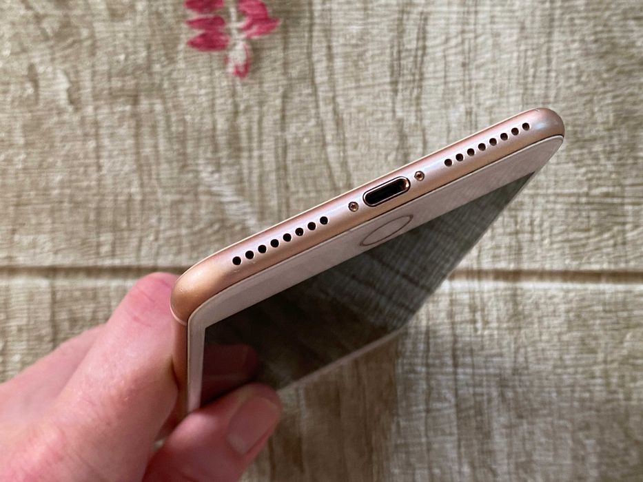 iPhone 8 Plus 64 Gb Gold отличное состояние без нюансов Айфон 8 плюс