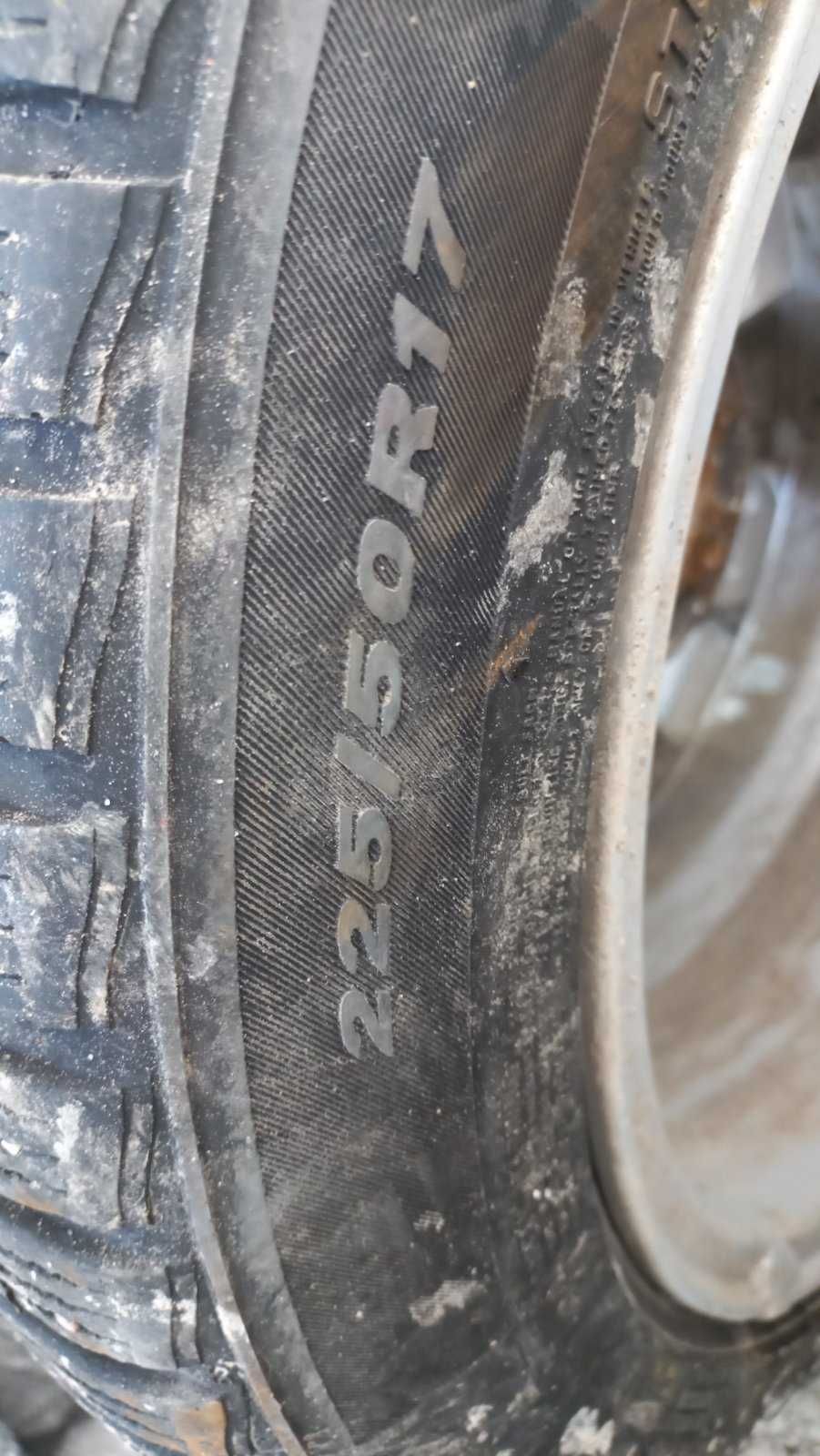 Диски з зимовою гумою 225/50 R17