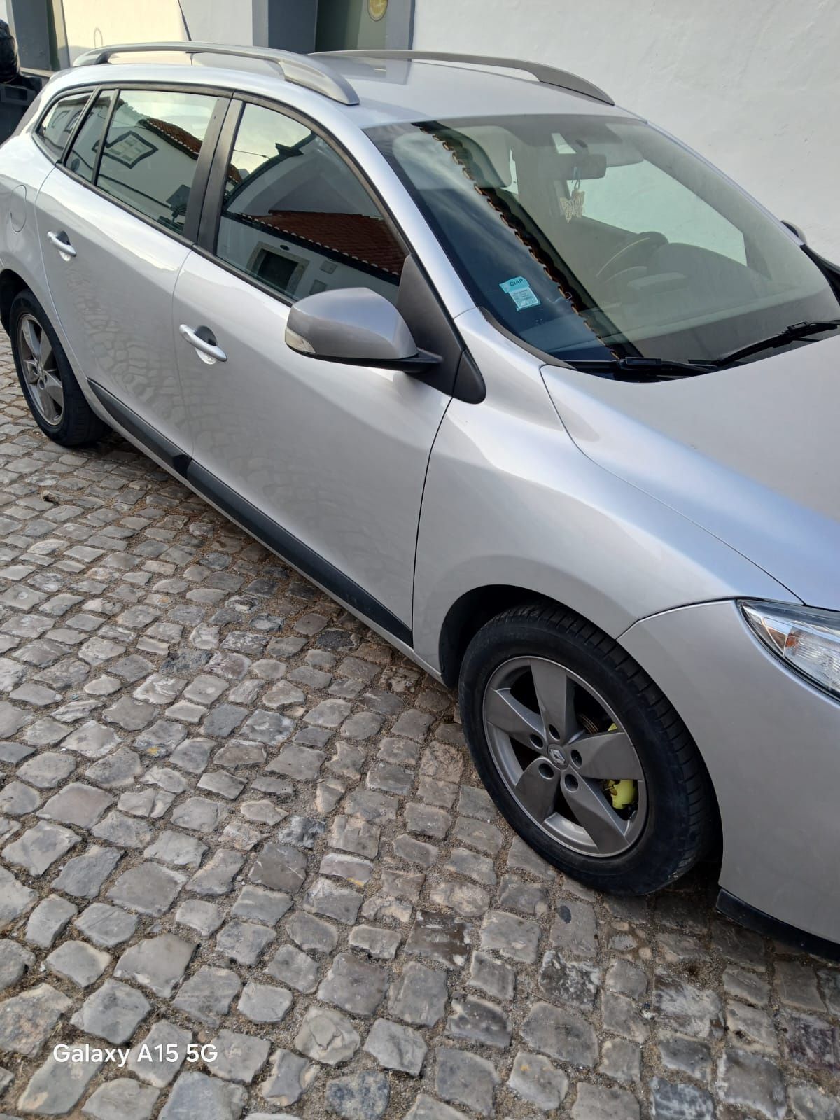 Renault megane lll 1.5  dci 2013 .110 cv.