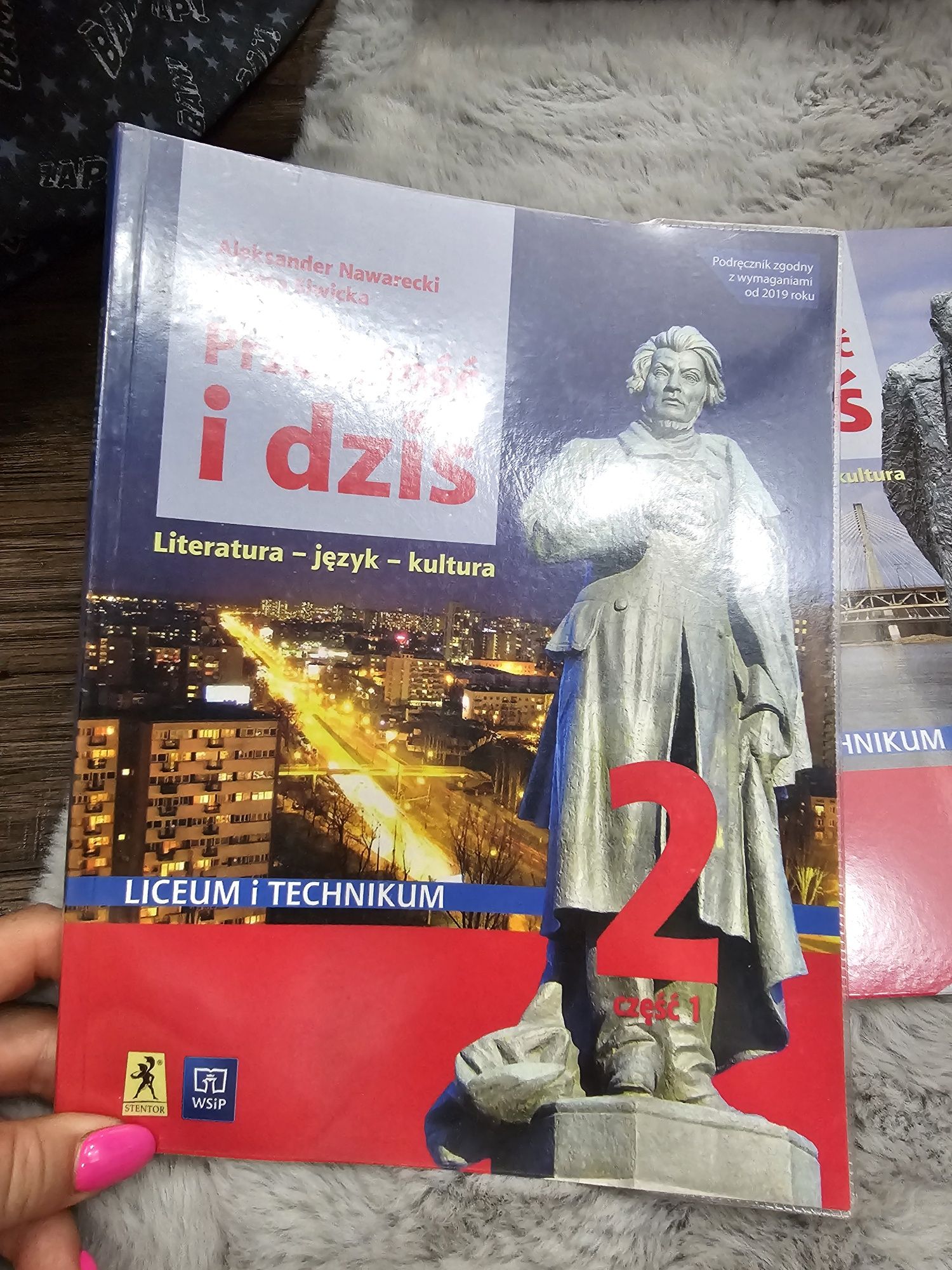 Podręcznik Przeszłość i dziś 2 cześć 1 i 2 Liceum I technikum WSiP