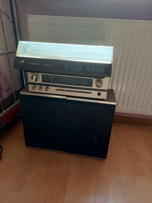 Kompletny sprzęt muzyczny stary