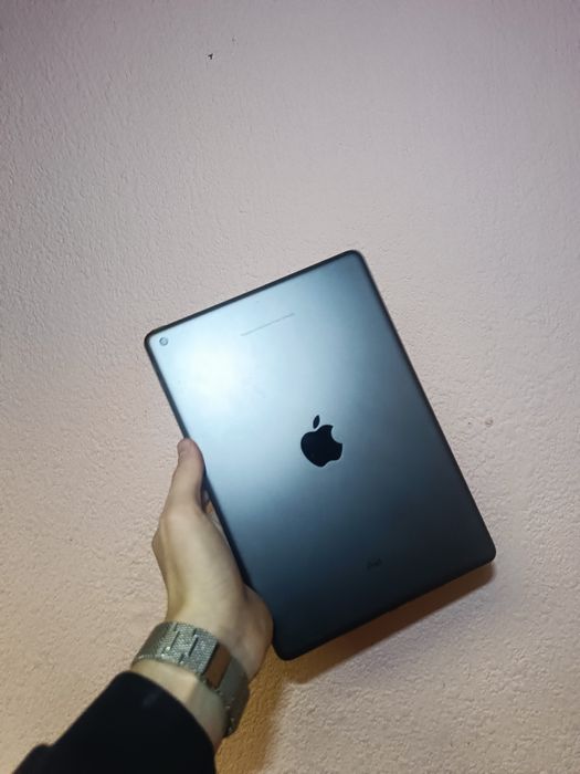 Apple ipad gen 7 32gb WiFi neverlook