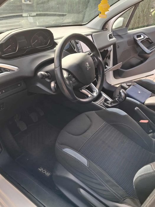 Peugeot 208 1.4 hdi