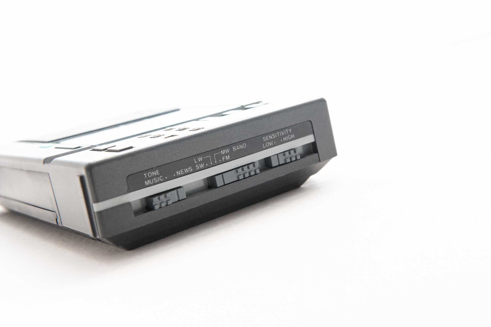 Radioodbiornik syntezatorowy z budzikiem SABA RX 160 PLL