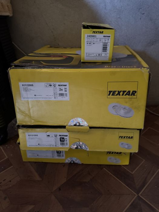 Колодки та диски на Touareg 2013 року