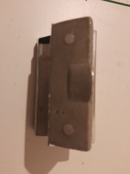 Попільничка Москвич 412