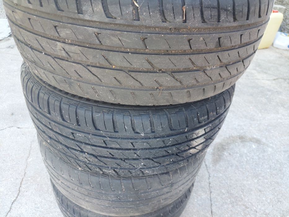 Rodas 4x100 195/50 r15v 2 pneus um pouco desgaste 2 quase novos