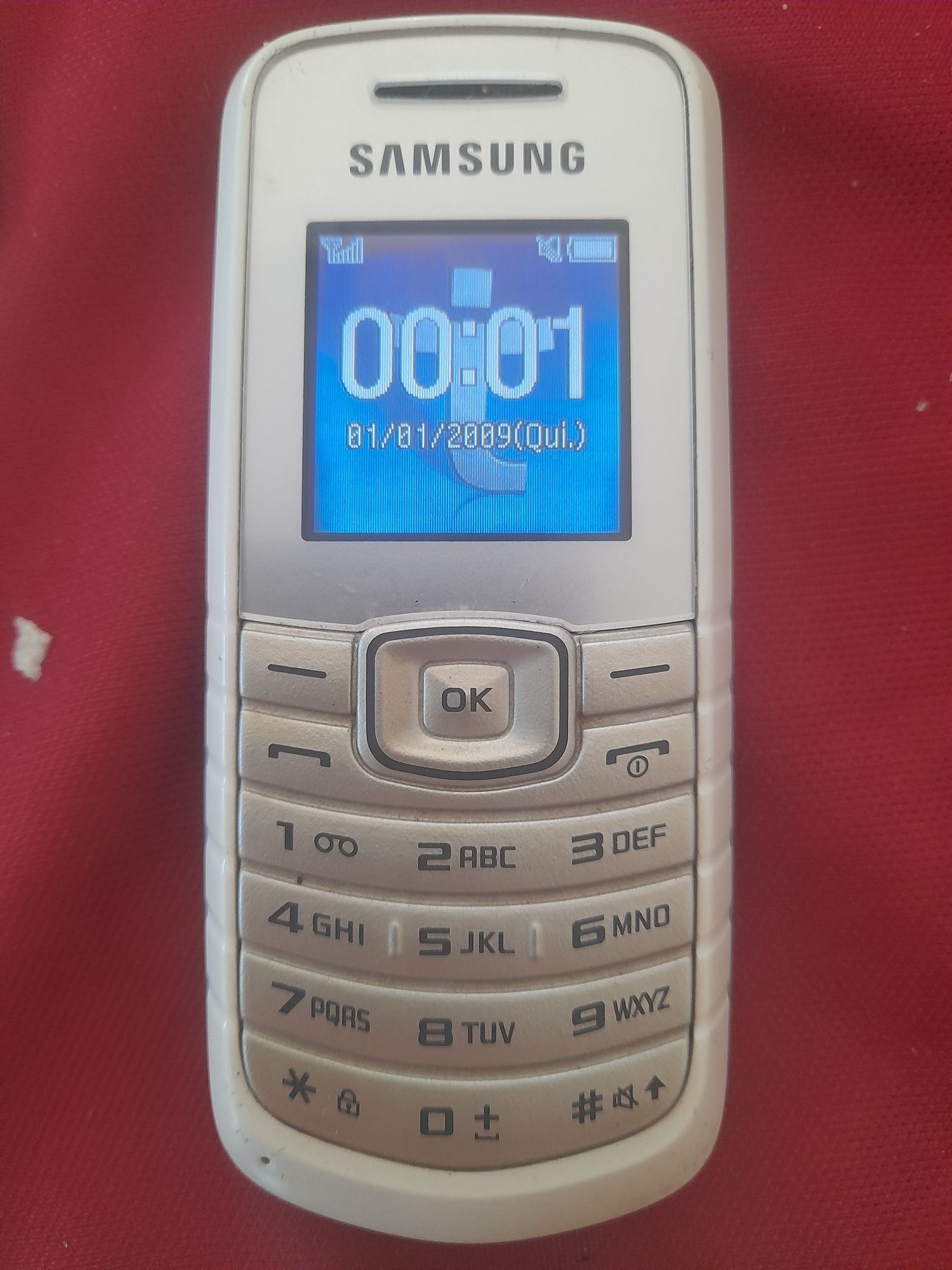 telemóvel da marca Samsung modelo GT-1080