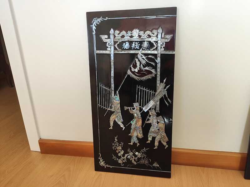 Quadro em madeira com madrepérola