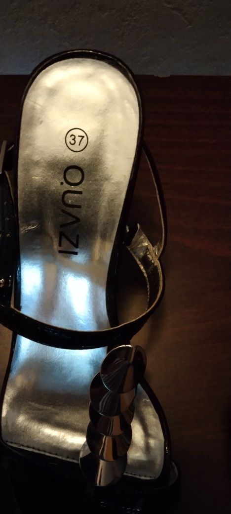 Letnie nowe buty damskie