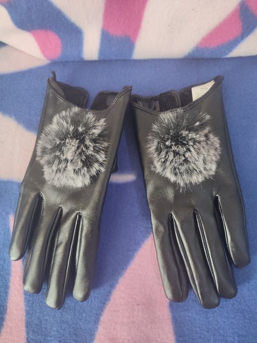Rękawiczki nowe marka Sinsay śliczne