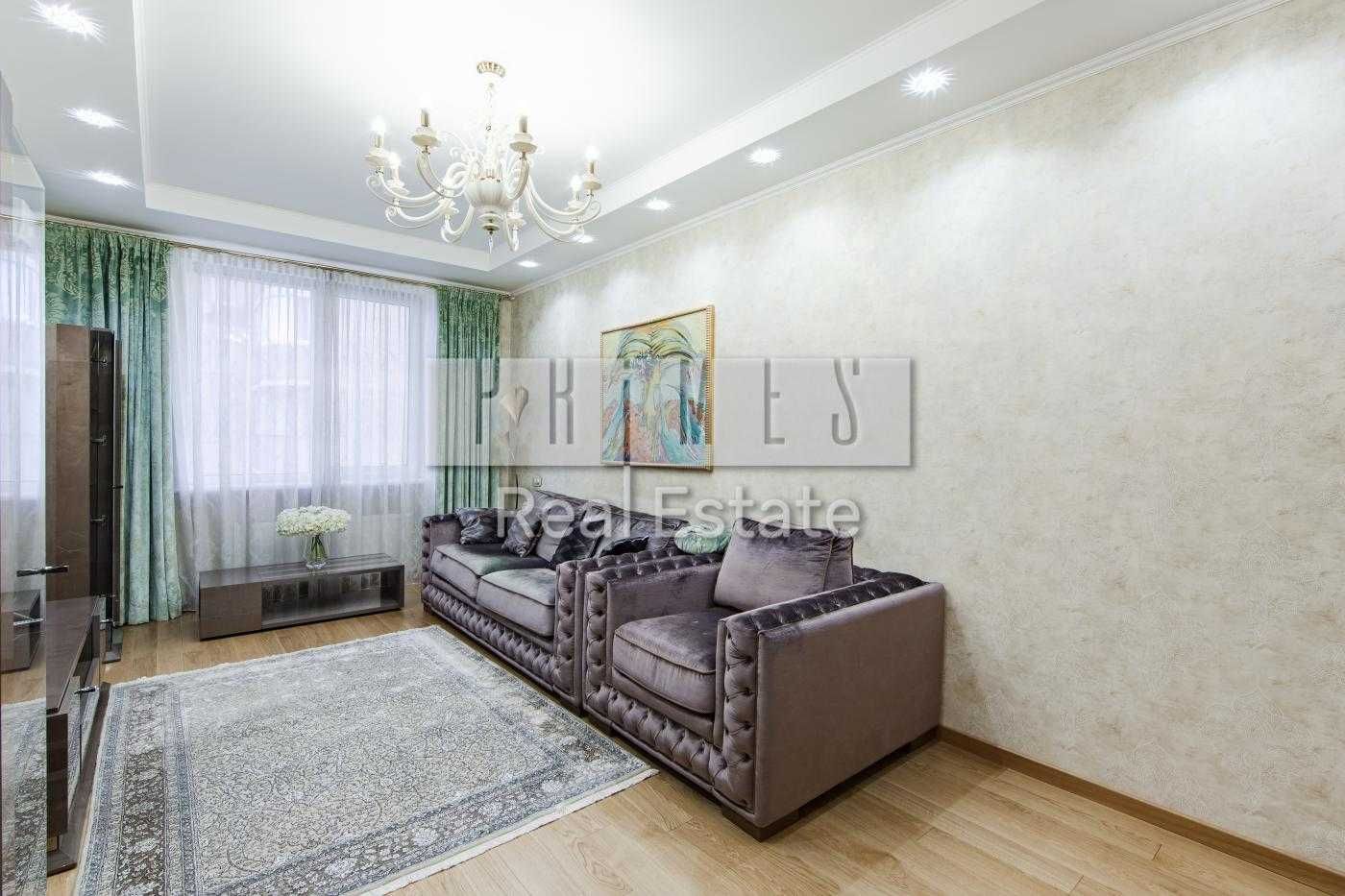 Простора 3 кімнатна квартира 105 м² у центрі Києва метро Палац Україна