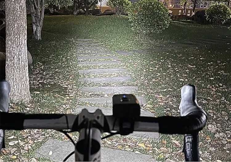 Lampka rowerowa przednia tylna oświetlenie kierunkowskazy pilot
