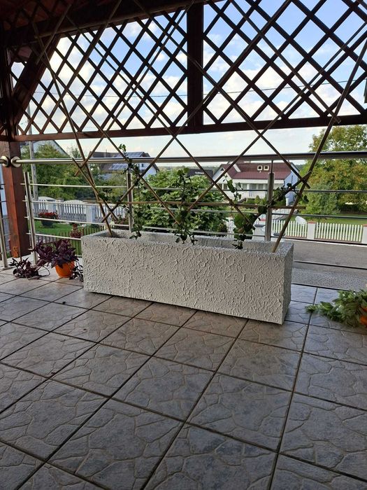 Piękne całoroczne donice na taras,balkon czy ogród
