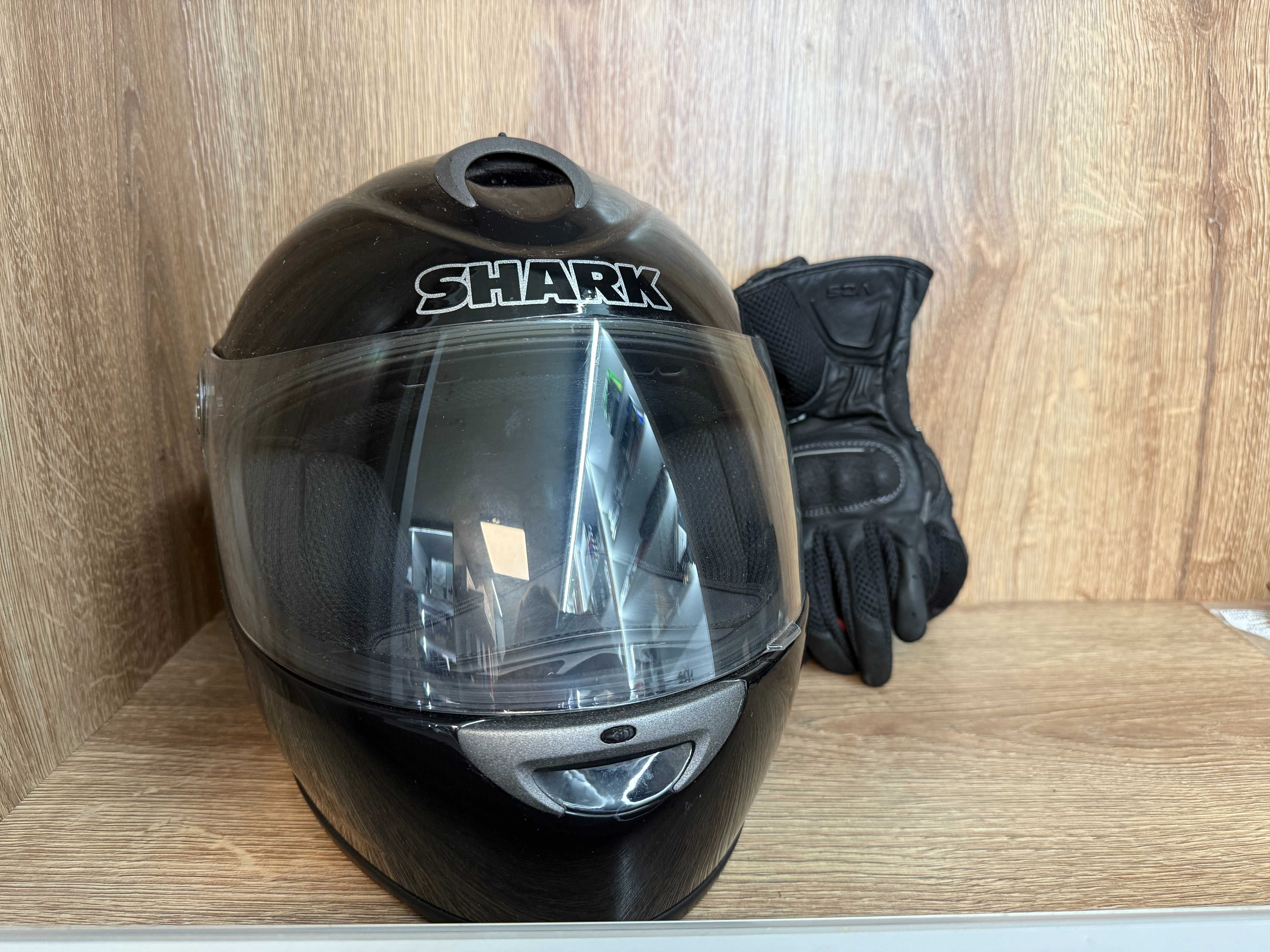 Kask Shark RSF2i Prisma Rozmiar S + Rękawice Rev-It ! Rozmiar S