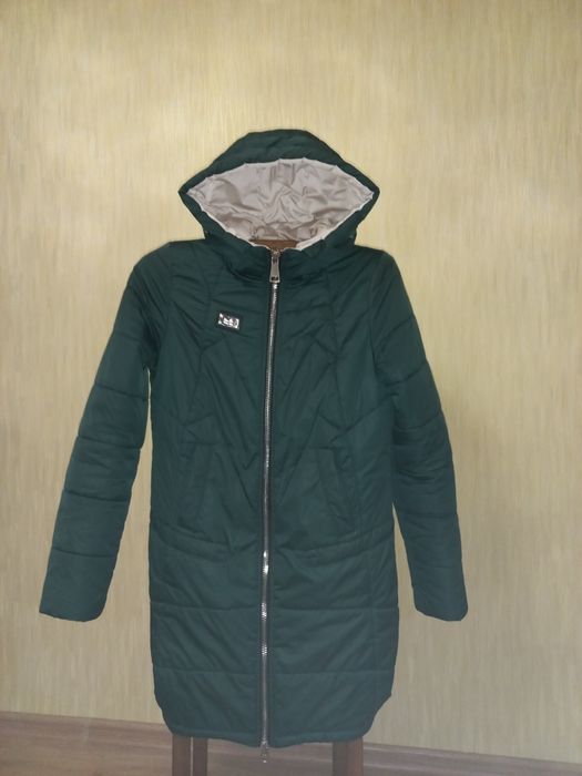 Пальто куртка демісезонна, холофайбер. Розмір 46