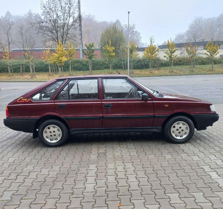 Polonez Caro 1.6 GLE 38 tys. km samochód po Detalingu