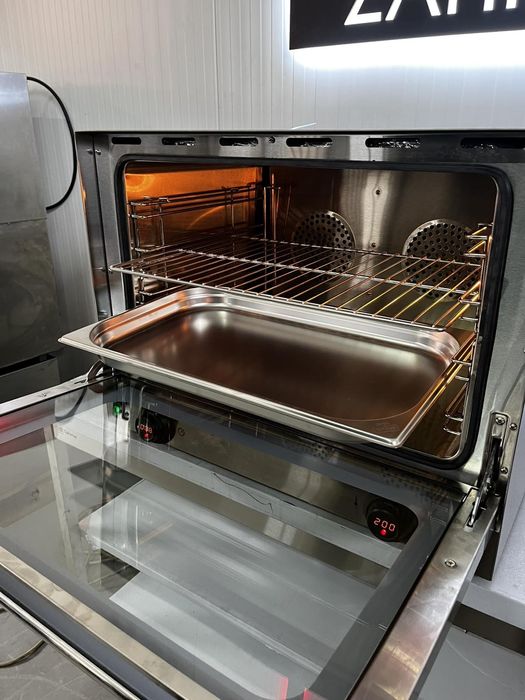 Конвекційна професійна піч