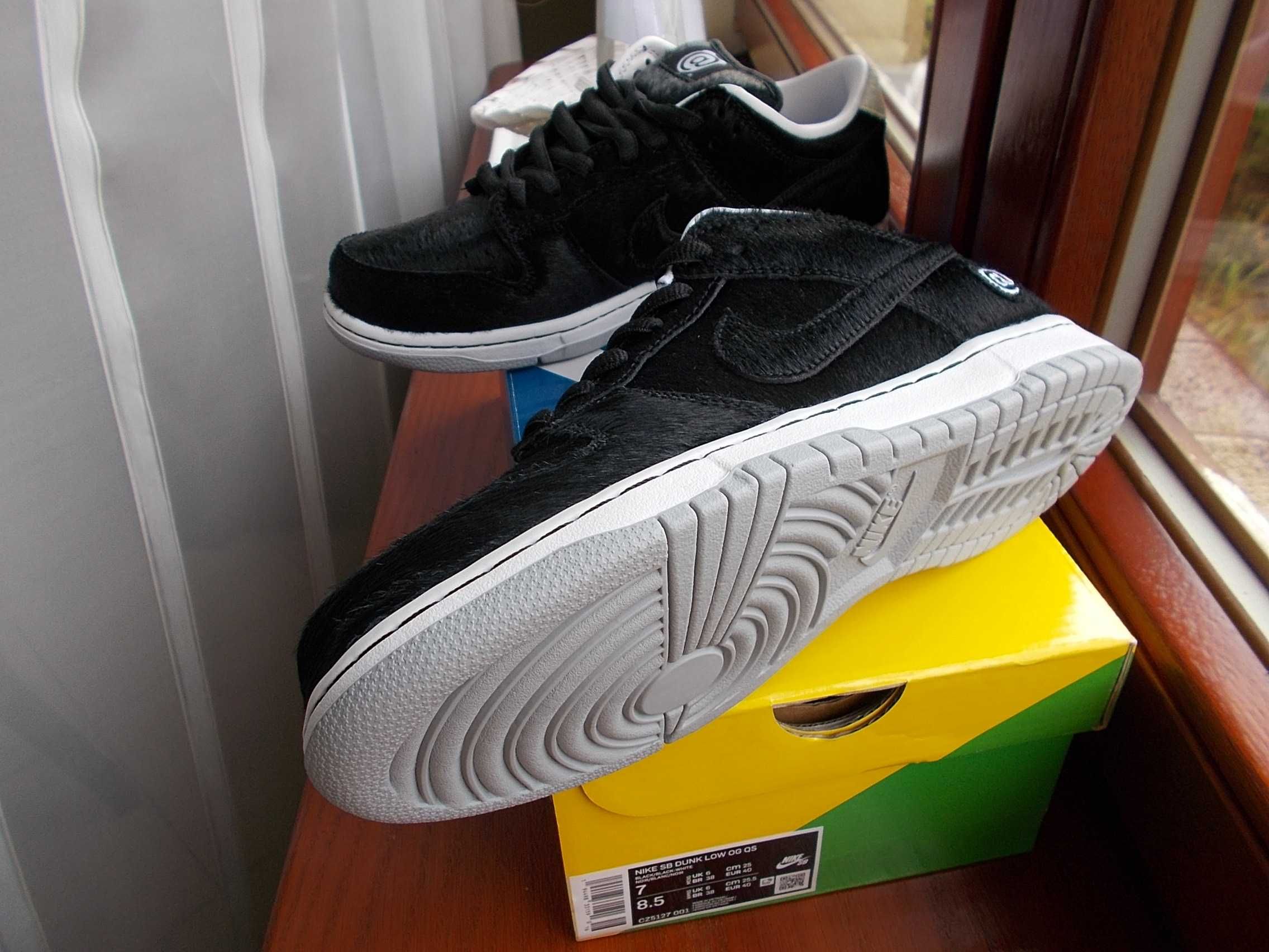 (r. Eur 40-25 cm) Nike SB Dunk Low Medicom Toy Bearbrick CZ5127,-001