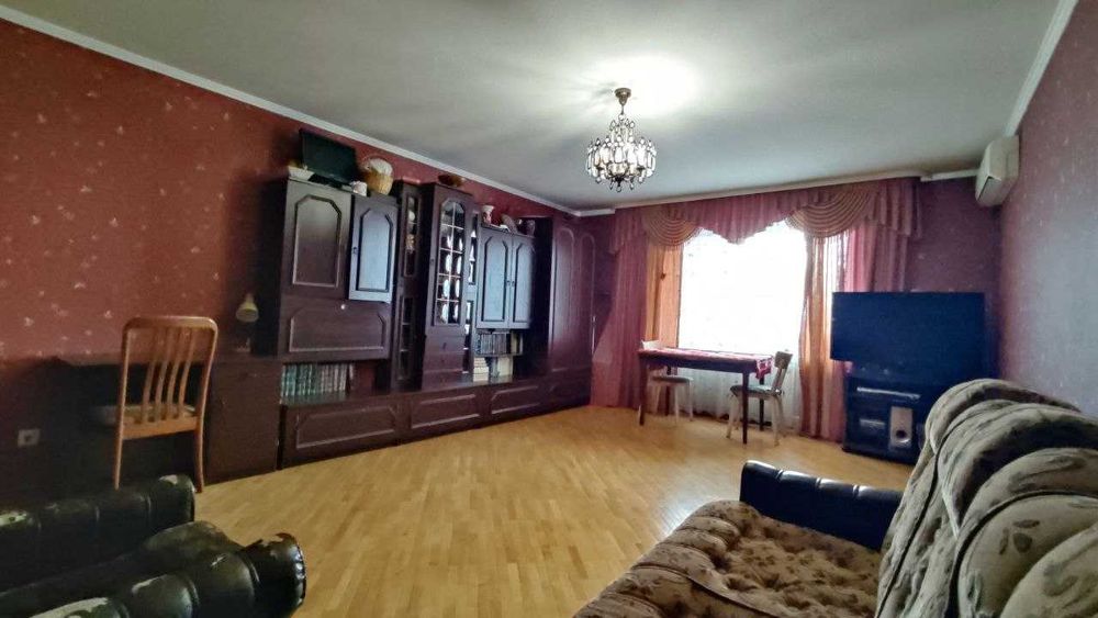 Оренда просторої 2-кімнатної квартири в центральній частині Черкас
