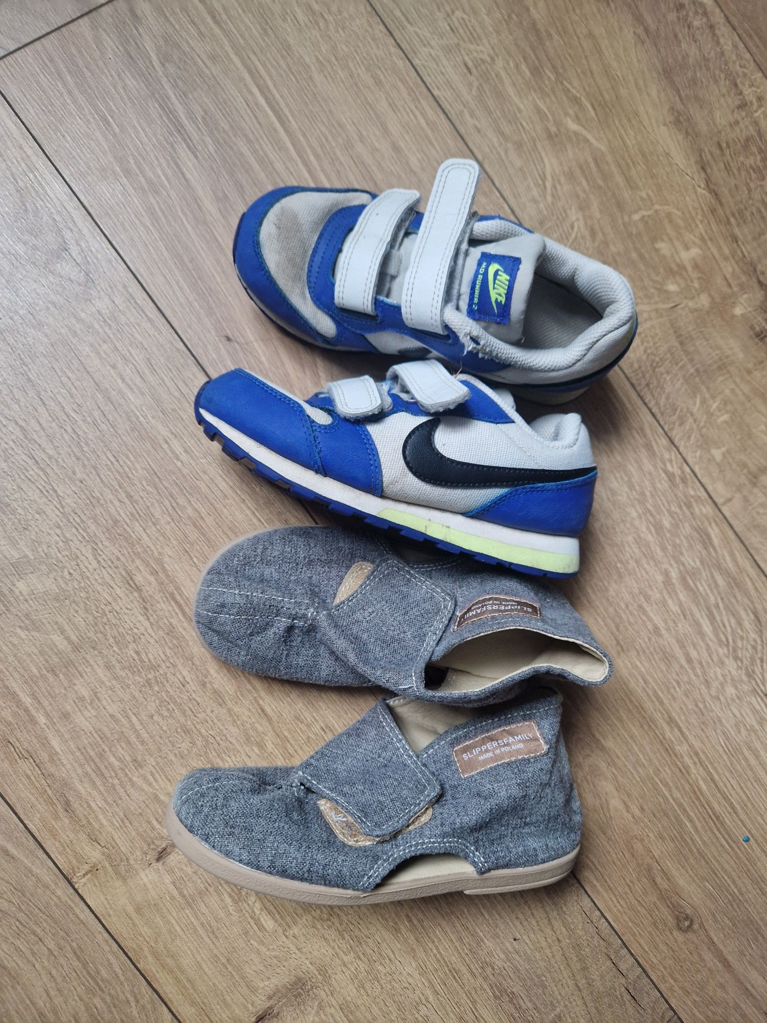 Buty dla chłopca Nike 29.5 i slippersfamily 29