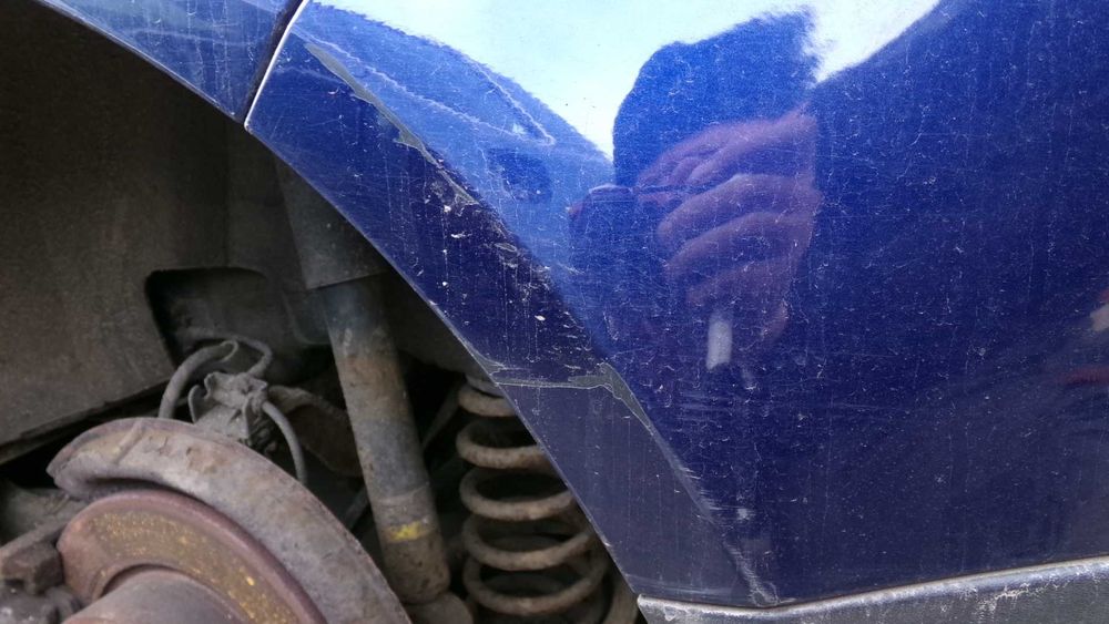 Wrz55 Zderzak tylny volkswagen golf V 5 3D granatowy LD5Q wysyłka