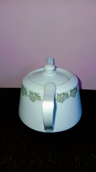 Porcelanowy Imbryk