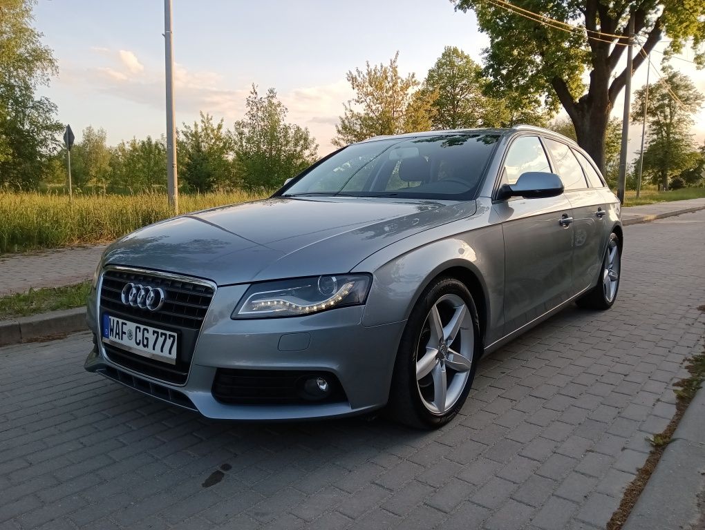 _Audi A4 B8 2.7 Tdi Ledy_Xenon_Full Opcja _