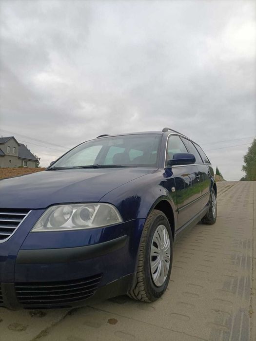 Sprzedam vw Passat 1.9tdi piekny 2002r klima sprawna import niemcy
