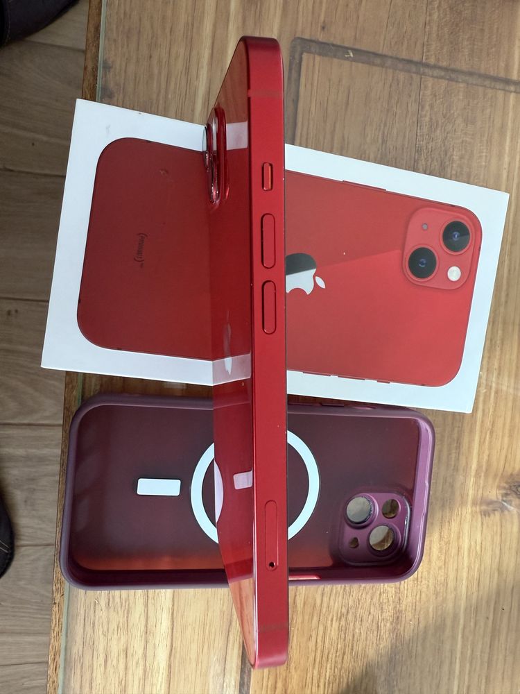 Iphone 13 z org pudelkiem+2 obudowy i 2 szkla hartowane