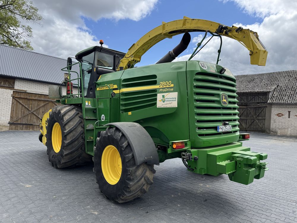 Sieczkarnia John Deere 7800 4x4 stan bdb