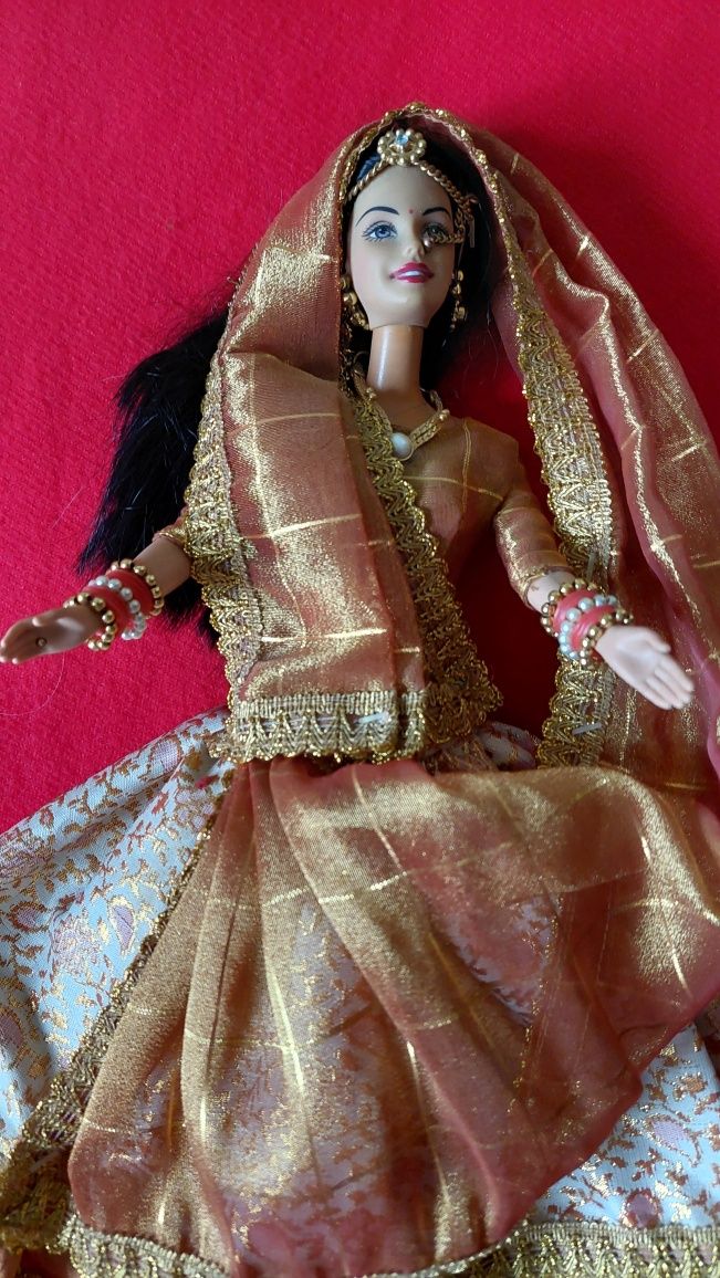 Кукла БАРБИ индианка