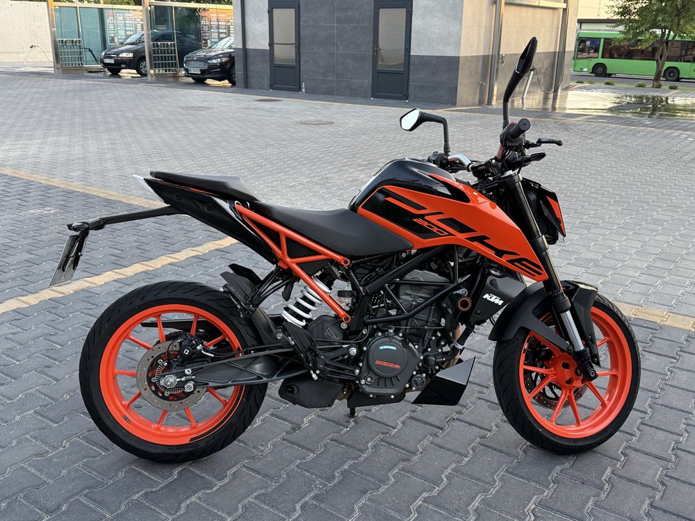 KTM DUKE 200 ABS 2020